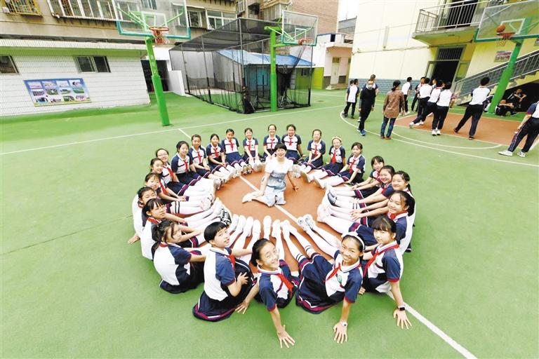 我們畢業(yè)啦！