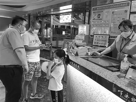 “好久不見(jiàn)，歡迎回來(lái)！”——探訪重啟后的蘭州電影院