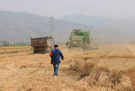 蘭州農(nóng)機安全監(jiān)理確?！叭摹卑踩a(chǎn)