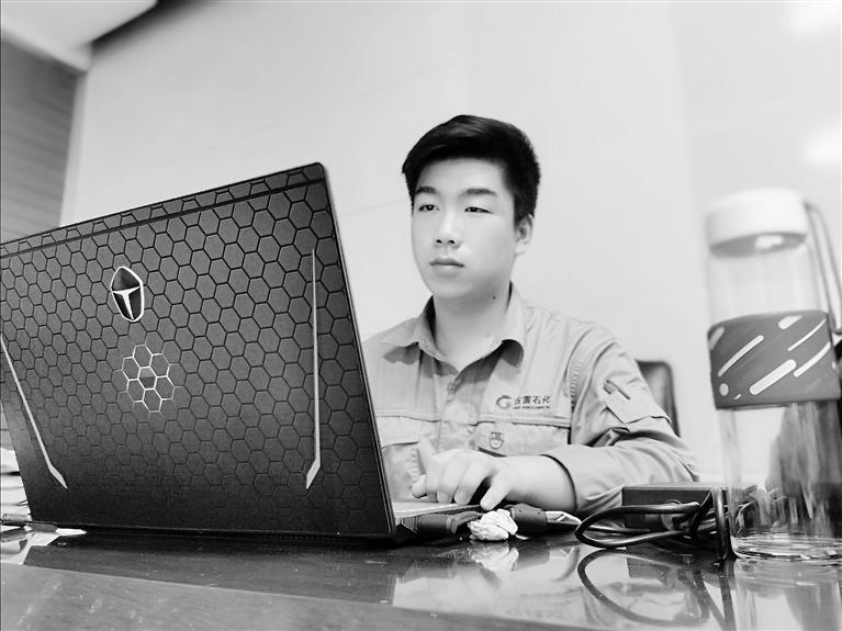 總書記的話兒記心間丨還沒畢業(yè)，工作就落實(shí)了!