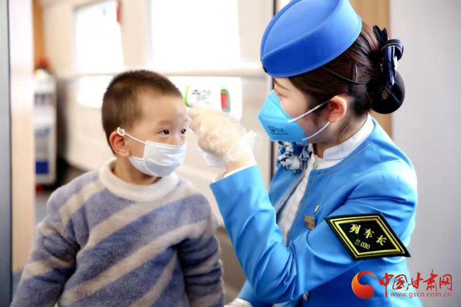 回家路上，請配合疫情防控要求 