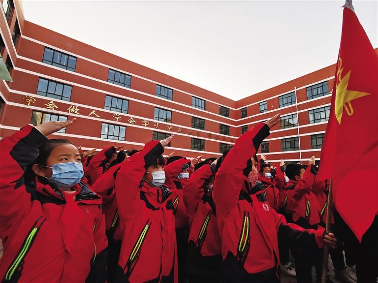 “犇”向新學(xué)期！來看蘭州娃的開學(xué)第一課