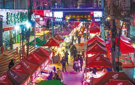 蘭州市城關區(qū)正寧路小吃夜市、南關民族風味一條街恢復營業(yè)